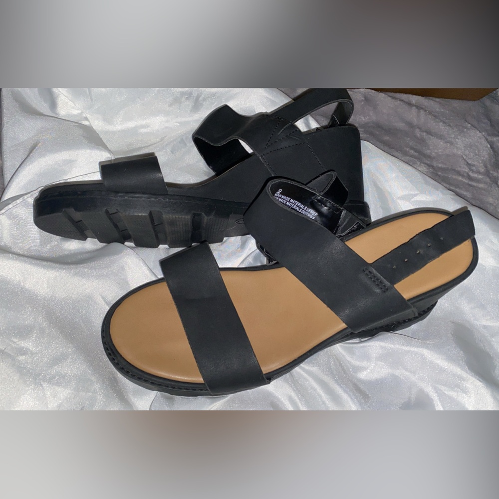 Wedge sandal !! Brand new